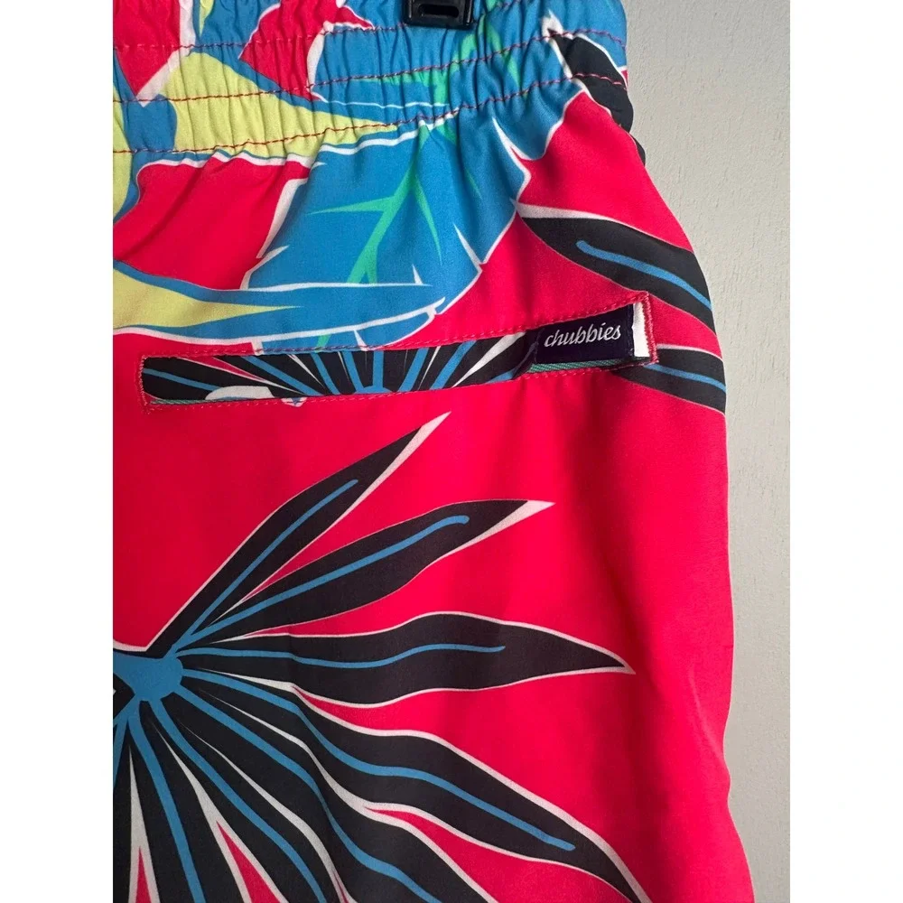 Chubbies Mens XL Swim Trunks 4 Inch Inseam Tropical Floral Red Pink Blue Shorts